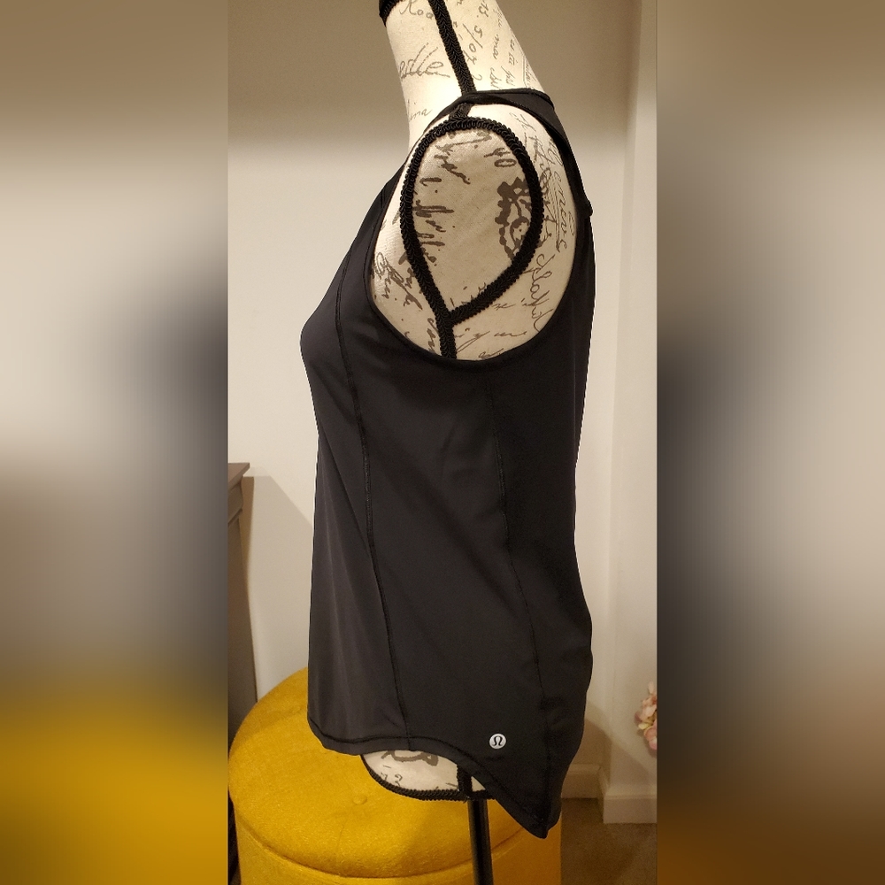 Lululemon Black Fitted Sleeveless Tank Top Size S. - Picture 3 of 7